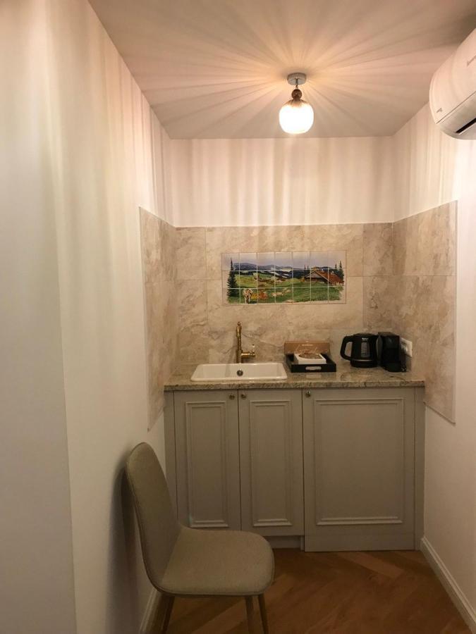 Augsburg Apart Piatra Neamţ Екстериор снимка