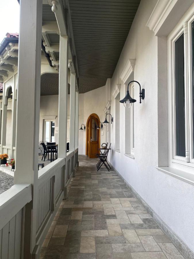 Augsburg Apart Piatra Neamţ Екстериор снимка