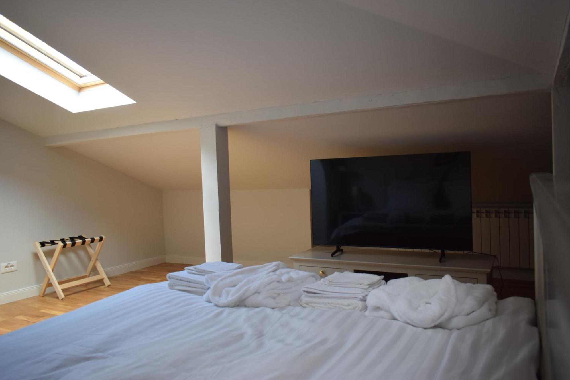 Augsburg Apart Piatra Neamţ Екстериор снимка